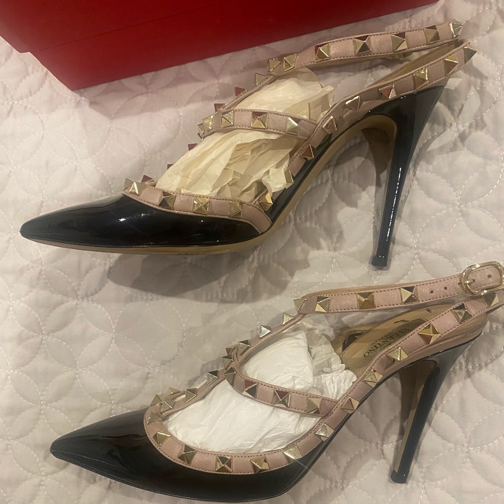 Valentino - Picture 2 of 11